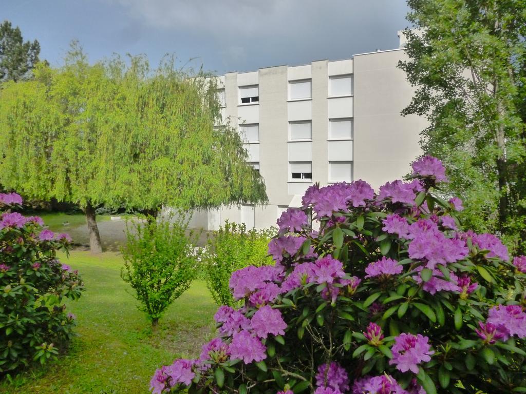 Hotel Vulcain L'Horme Bagian luar foto